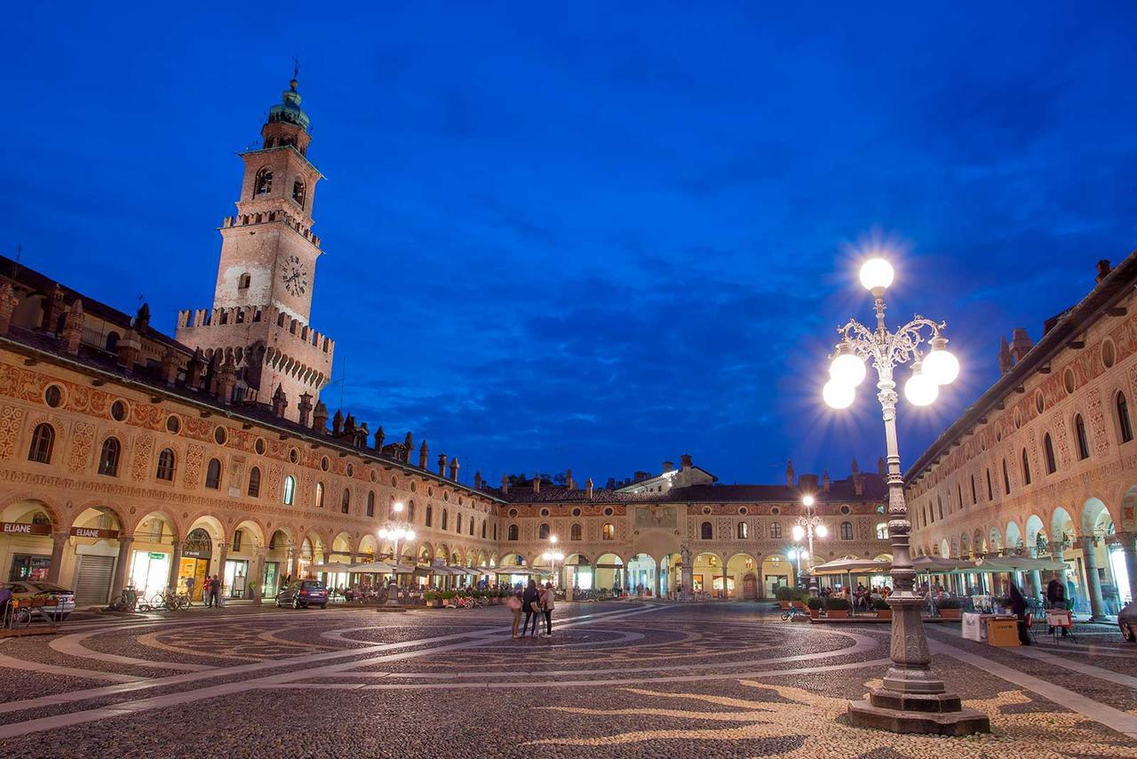 Hotel Locanda Da Carla Vigevano Eksteriør billede